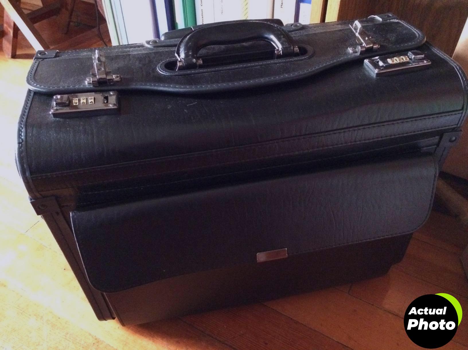 alpine-swiss-briefcase-17-inch-wheels-legal-foto-2