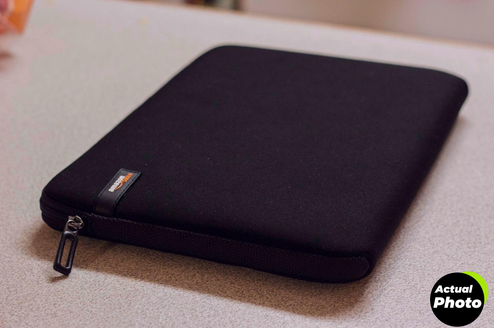 amazon-basics-17-3-laptop-sleeve-black-foto-3