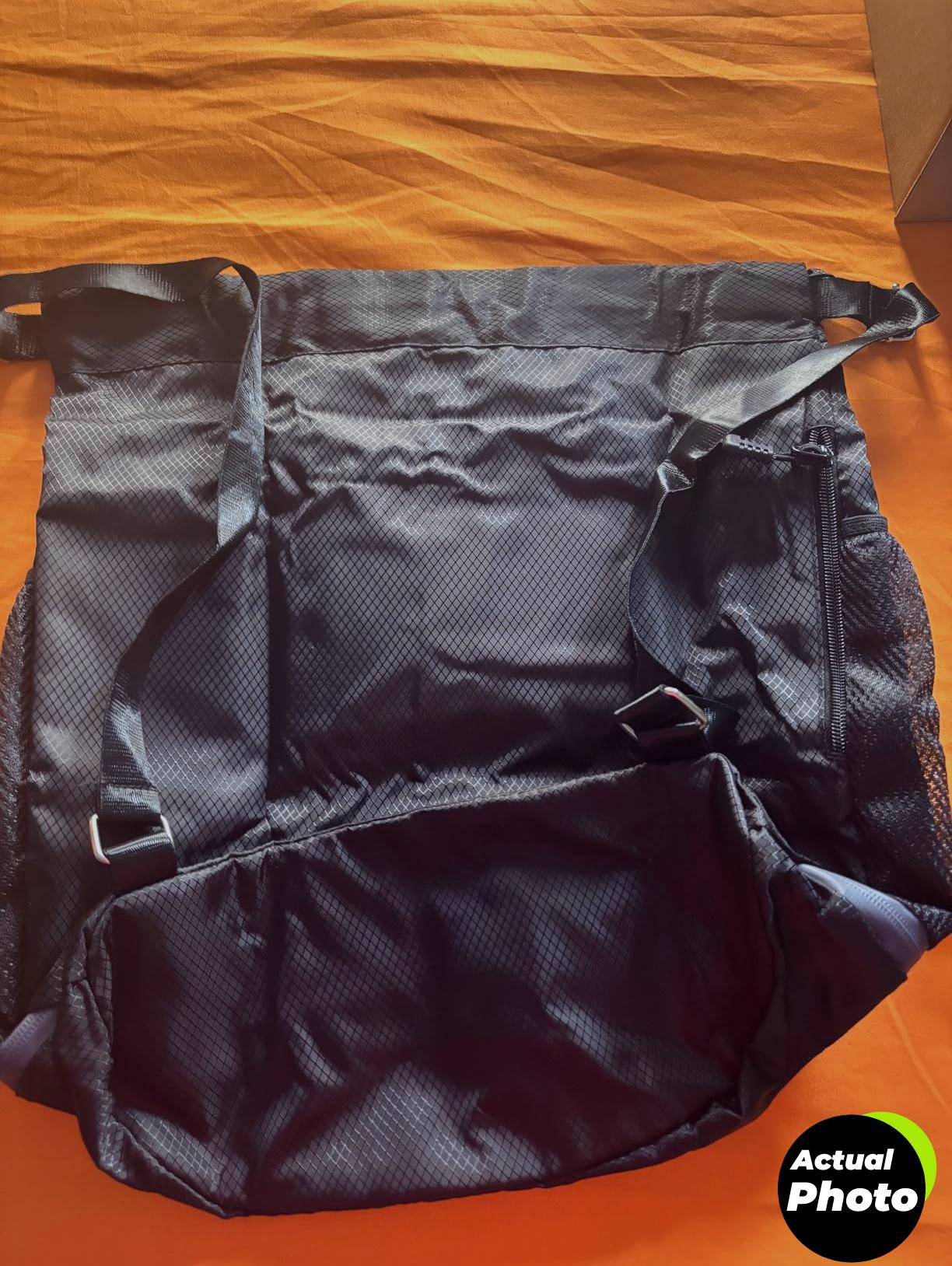 black-gym-bag-waterproof-drawstring-foto-2