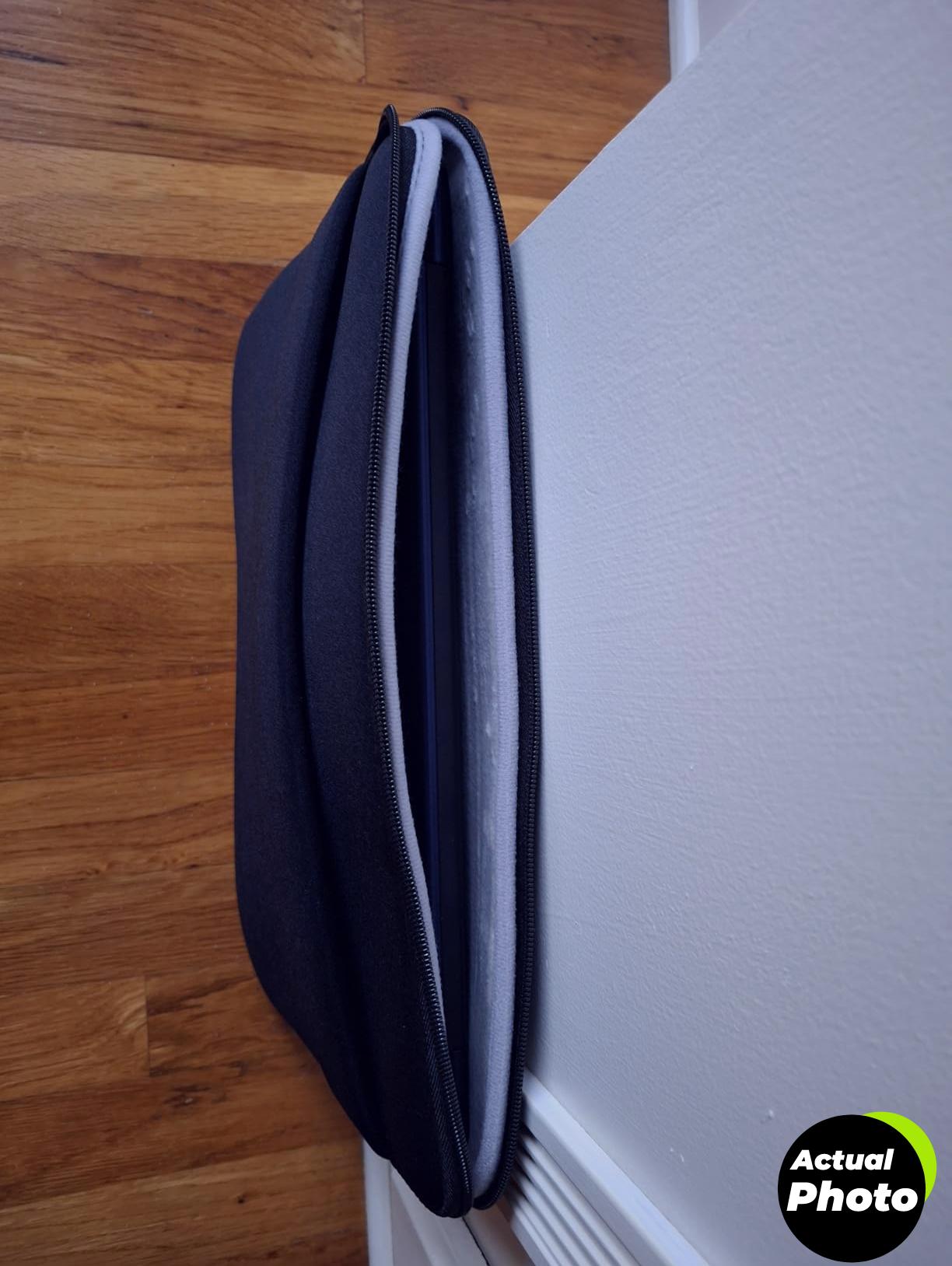 laptop-sleeve-15-inch-black-shockproof-foto-3