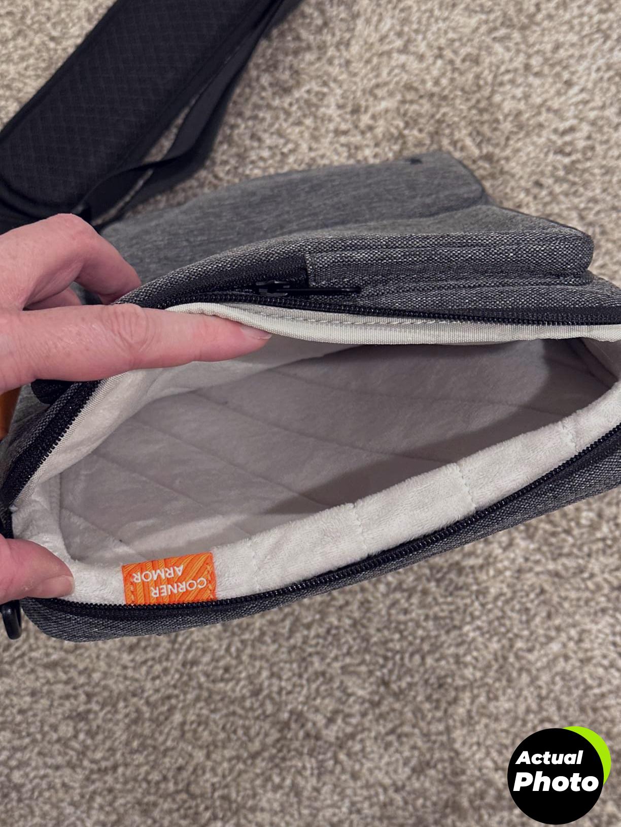 tomtoc-laptop-bag-2025-14-inch-macbook-pro-foto-2