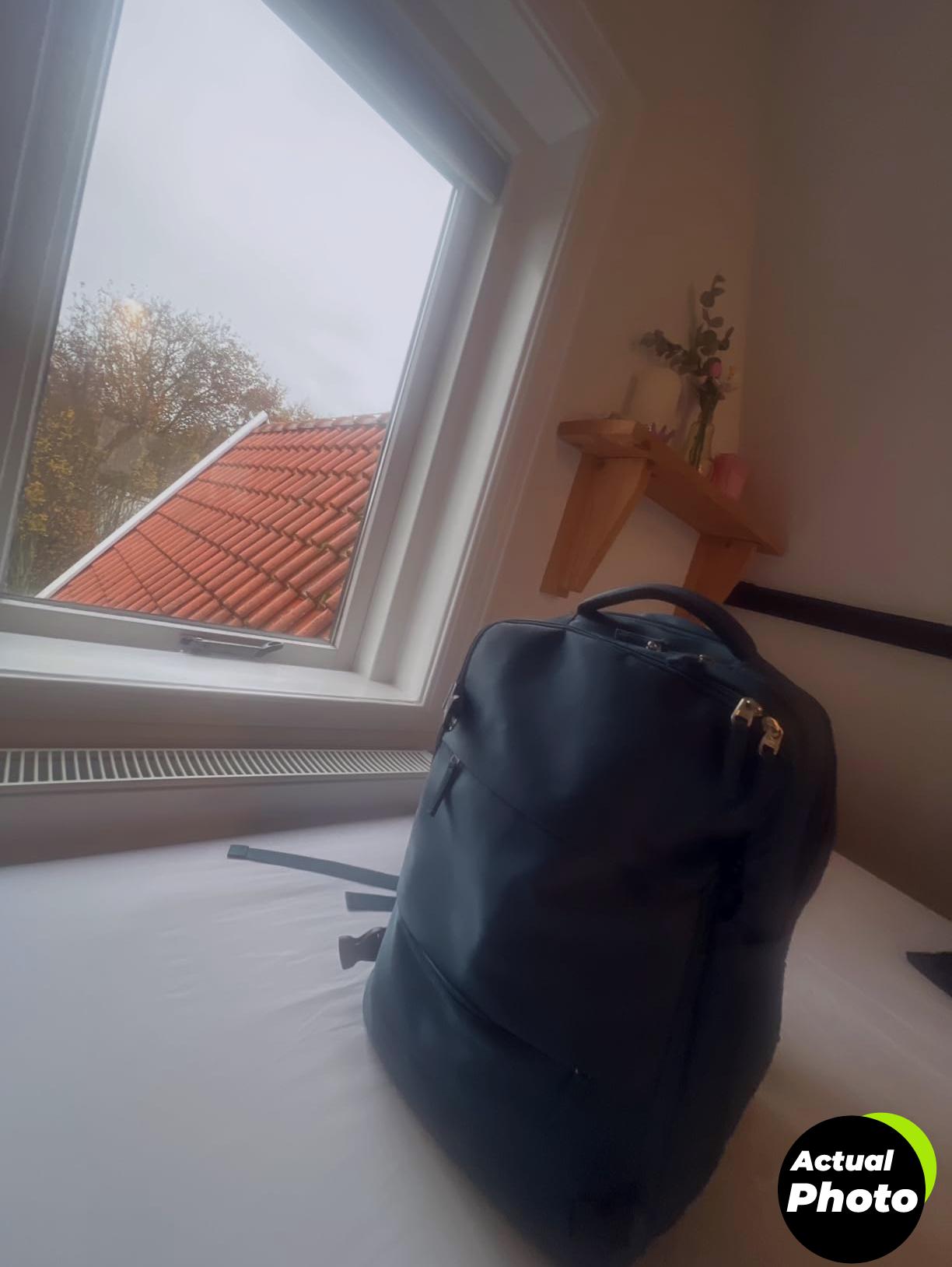 travel-backpack-waterproof-foto-1